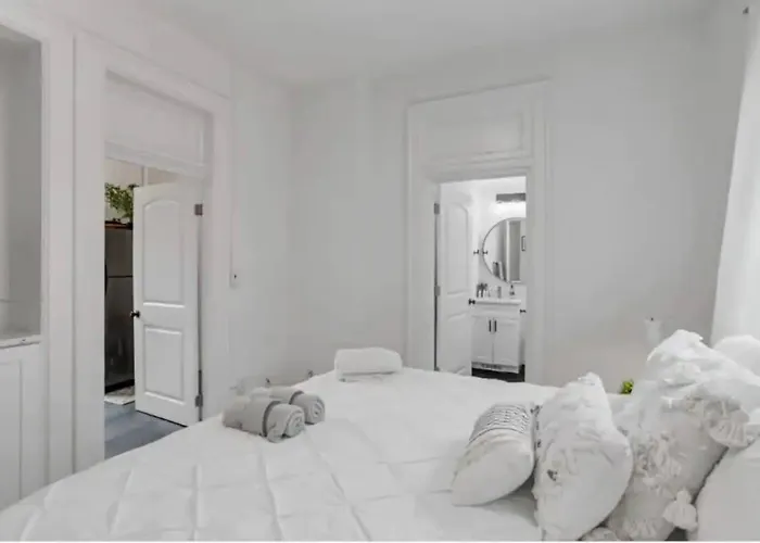 Housepitality - The Short North Sanctuary