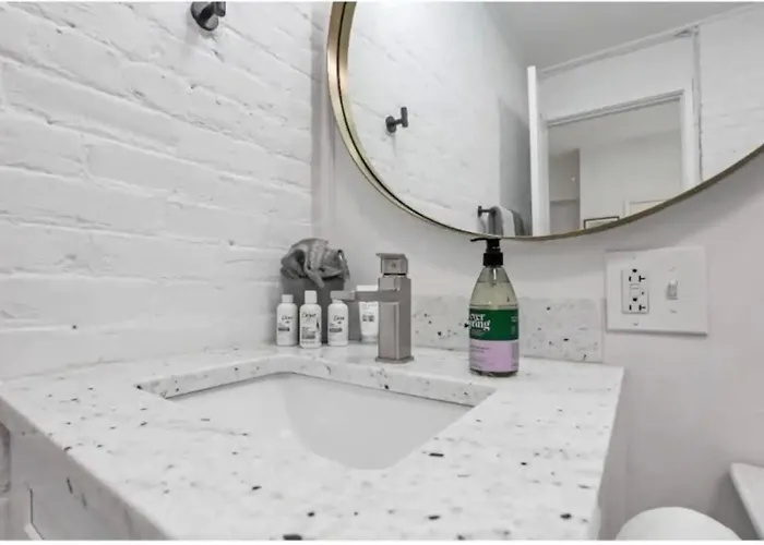 Housepitality - The Short North Sanctuary Apartment Columbus