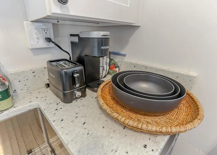 Housepitality - The Short North Sanctuary Apartment