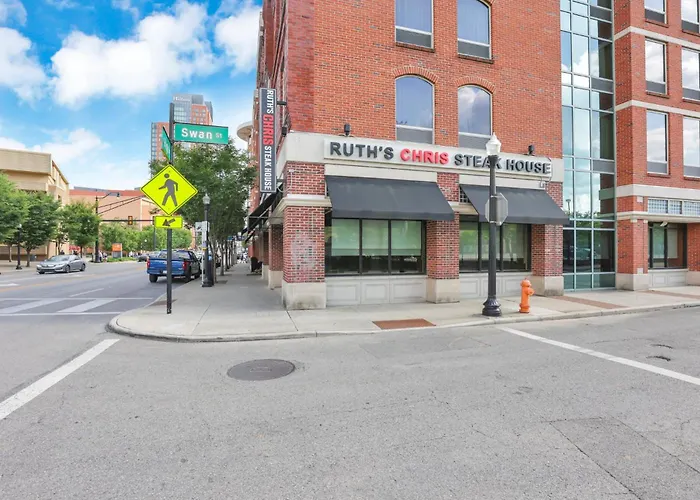 Apartment Housepitality - The Short North Sanctuary *