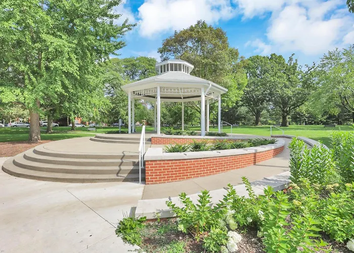 Housepitality - The Short North Sanctuary * Columbus